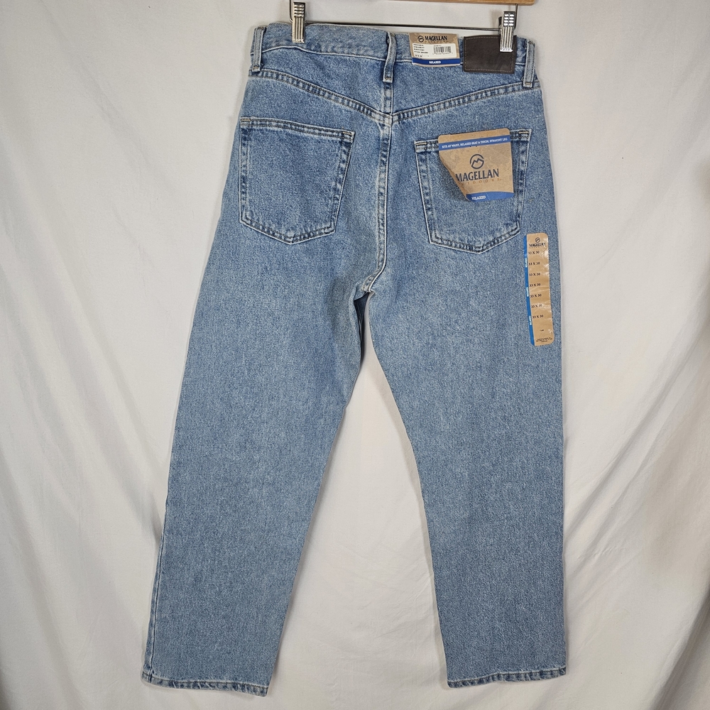 NWT MAGELLAN OUTDOORS Men's Jeans Relaxed FIT‎ size 33×30 - Picture 2 of 11